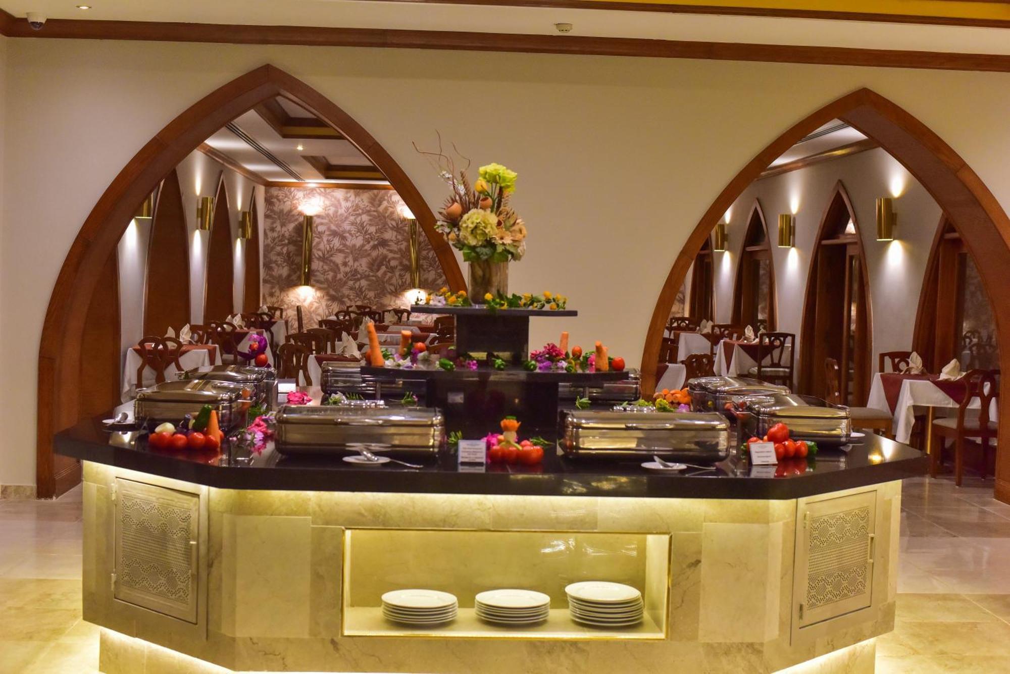 The Grand Hotel Sharm El Sheikh Exteriör bild A buffet at a hotel